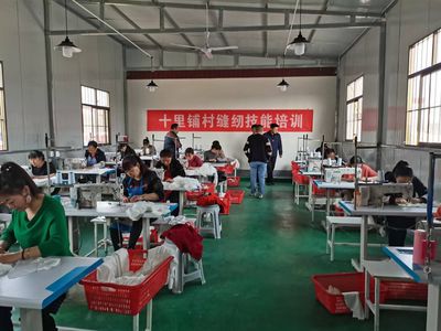 銅川:&ldquo;就業(yè)幫扶&rdquo;工作扎實(shí)推進(jìn) 鞏固脫貧攻堅(jiān)成果同鄉(xiāng)村振興有效銜接