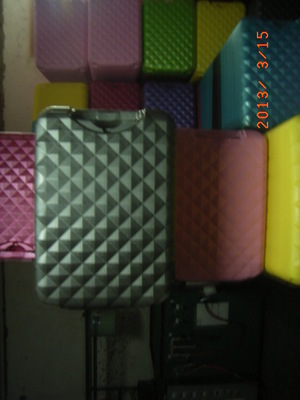 【提供拉桿箱外殼加工,ABS,PC ,ABS+PC】價格,廠家,圖片,旅行箱包,東莞市中堂80箱包廠-